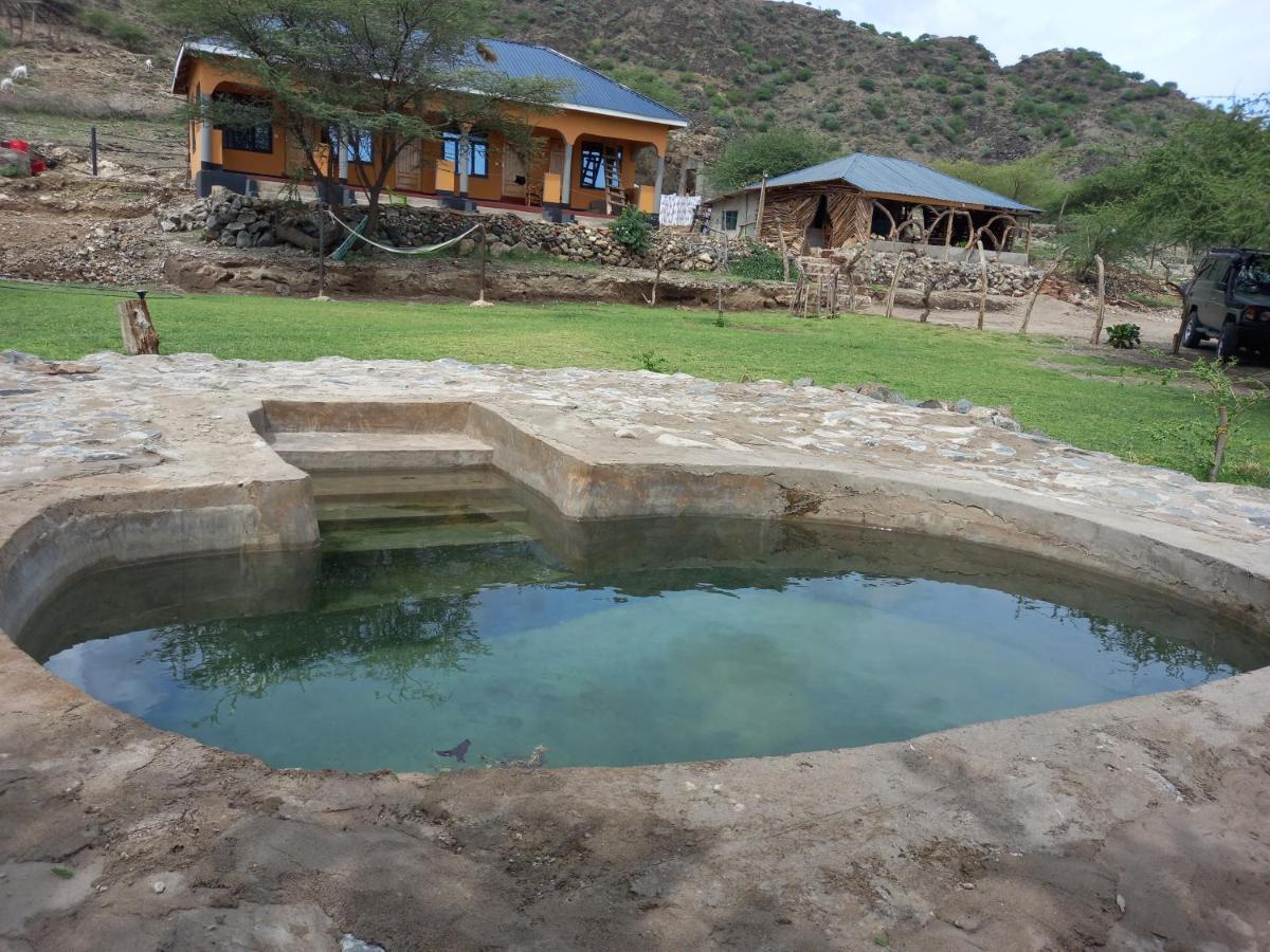 Lake Natron Maasai Guesthouse Mtowabaga Exterior photo